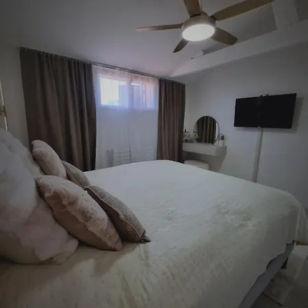 Maison Individuelle Avec Sa Piscine Privée * Clermont-Ferrand