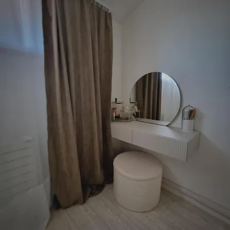 Maison Individuelle Avec Sa Piscine Privée