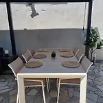 Villa Maison Individuelle Avec Sa Piscine Privee *