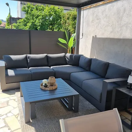 فيلة Maison Individuelle Avec Sa Piscine Et Son Jacuzzi Prives كليرمونت-فيراند